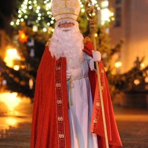 Der Nikolaus von Frechen-Bachem liebt die besondere Magie der Weihnachtszeit.