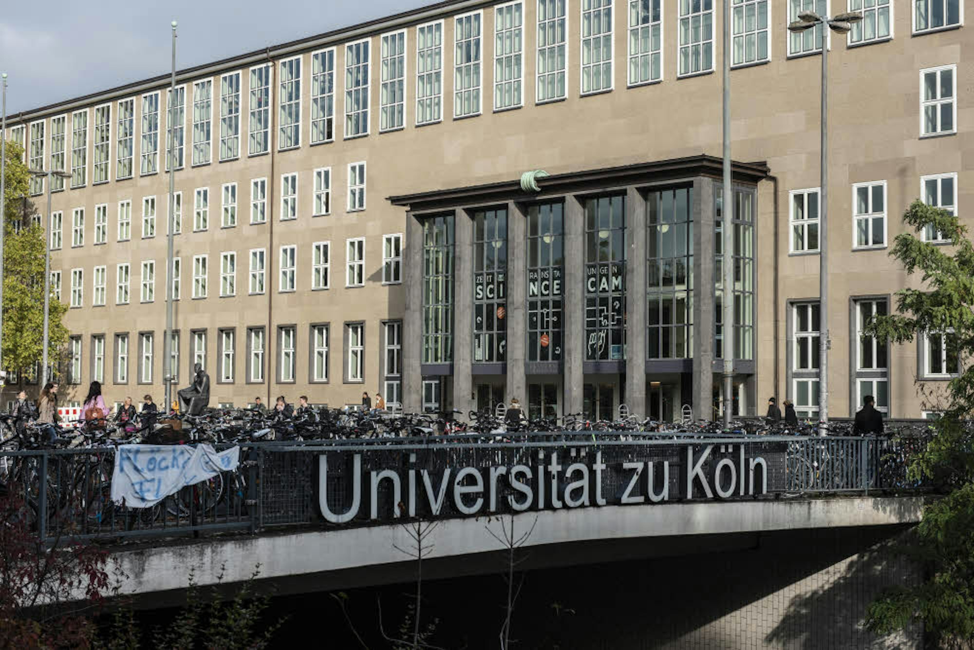 Die Kölner Uni feiert bald 100 Jahre Neugründung.