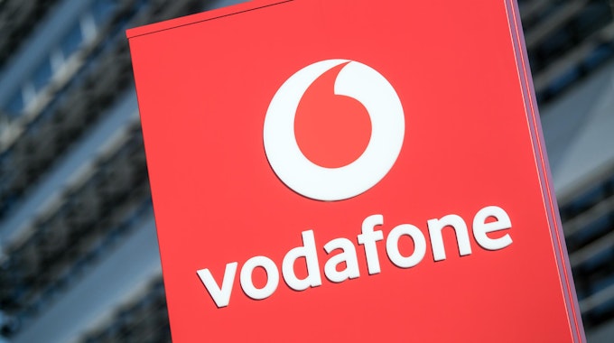 Vodafone Logo vor Zentrale