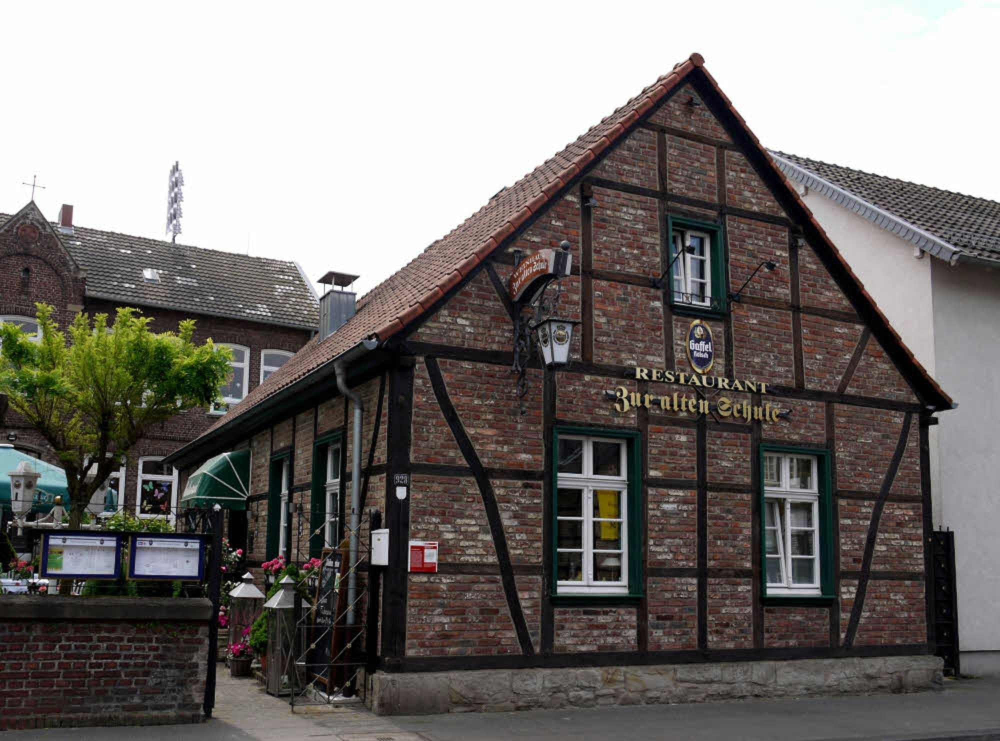 Die alte Schule von Brück.