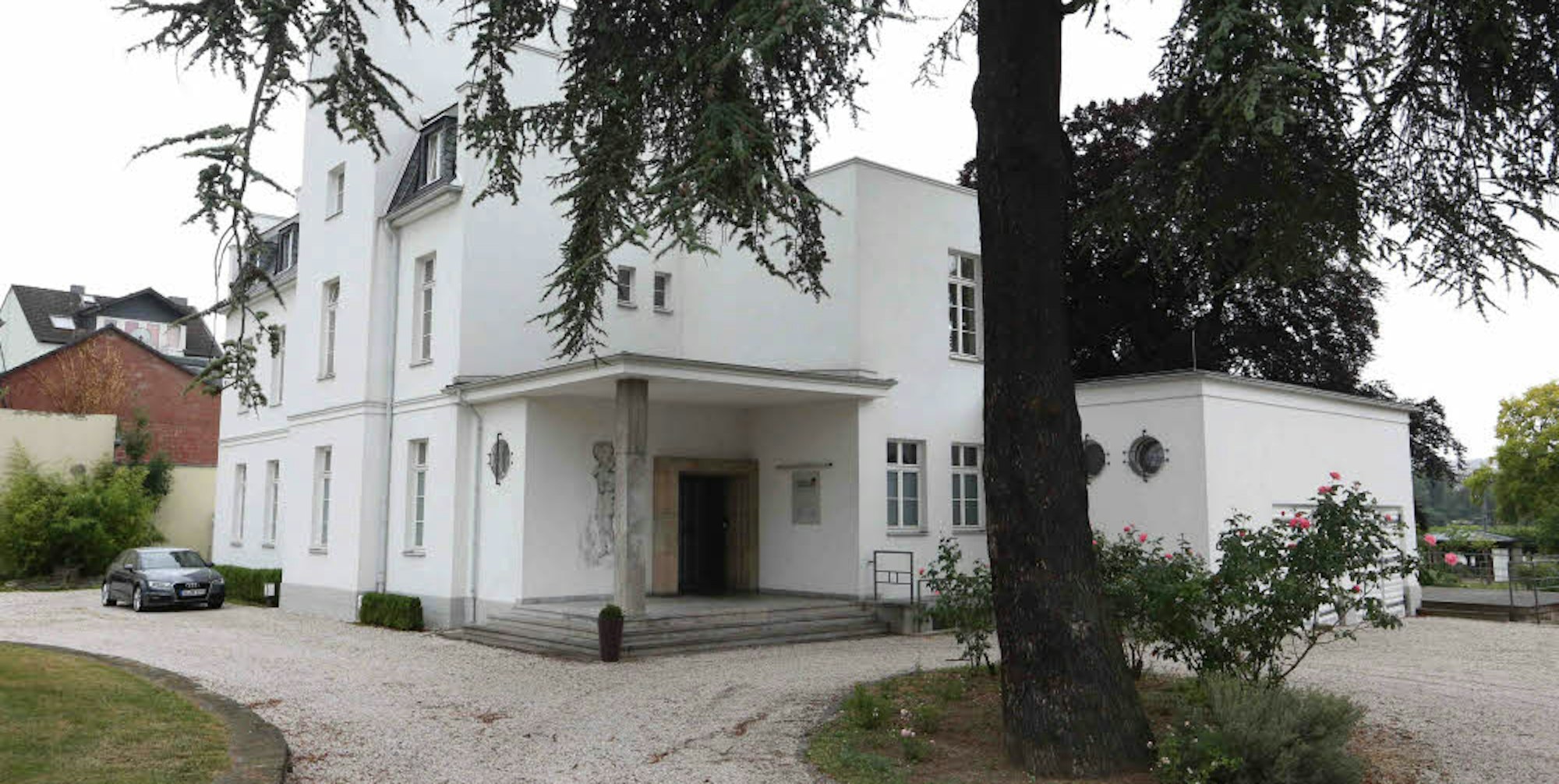 Am nördlichen Eingang der Altstadt steht die Villa Leonhart. Der Eigentümer, Gastronom Hermann Nolden, sucht jetzt nach einem Käufer.