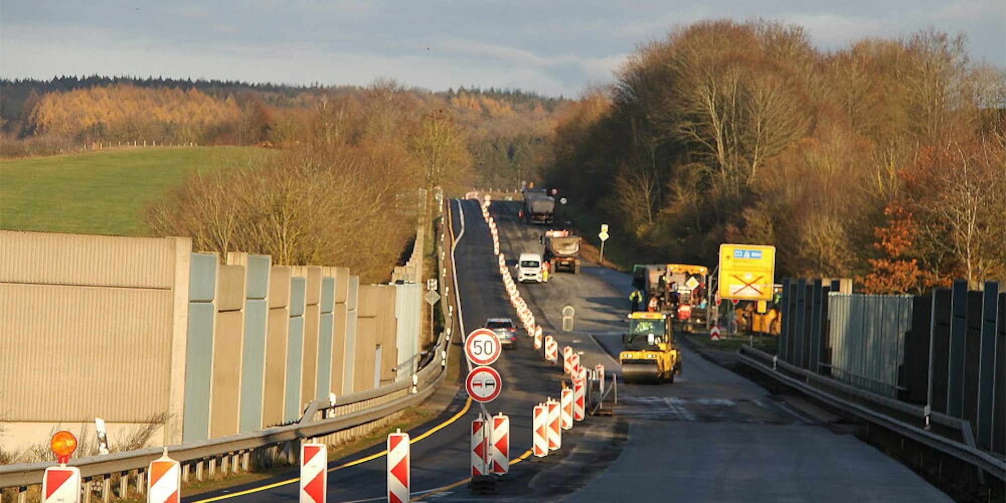 Die Grunderneuerung der B 51 zwischen Dahlem und Schmidtheim in Fahrtrichtung Köln wurde im vergangenen Jahr vorgenommen. Nun steht die Maßnahme Richtung Trier an.