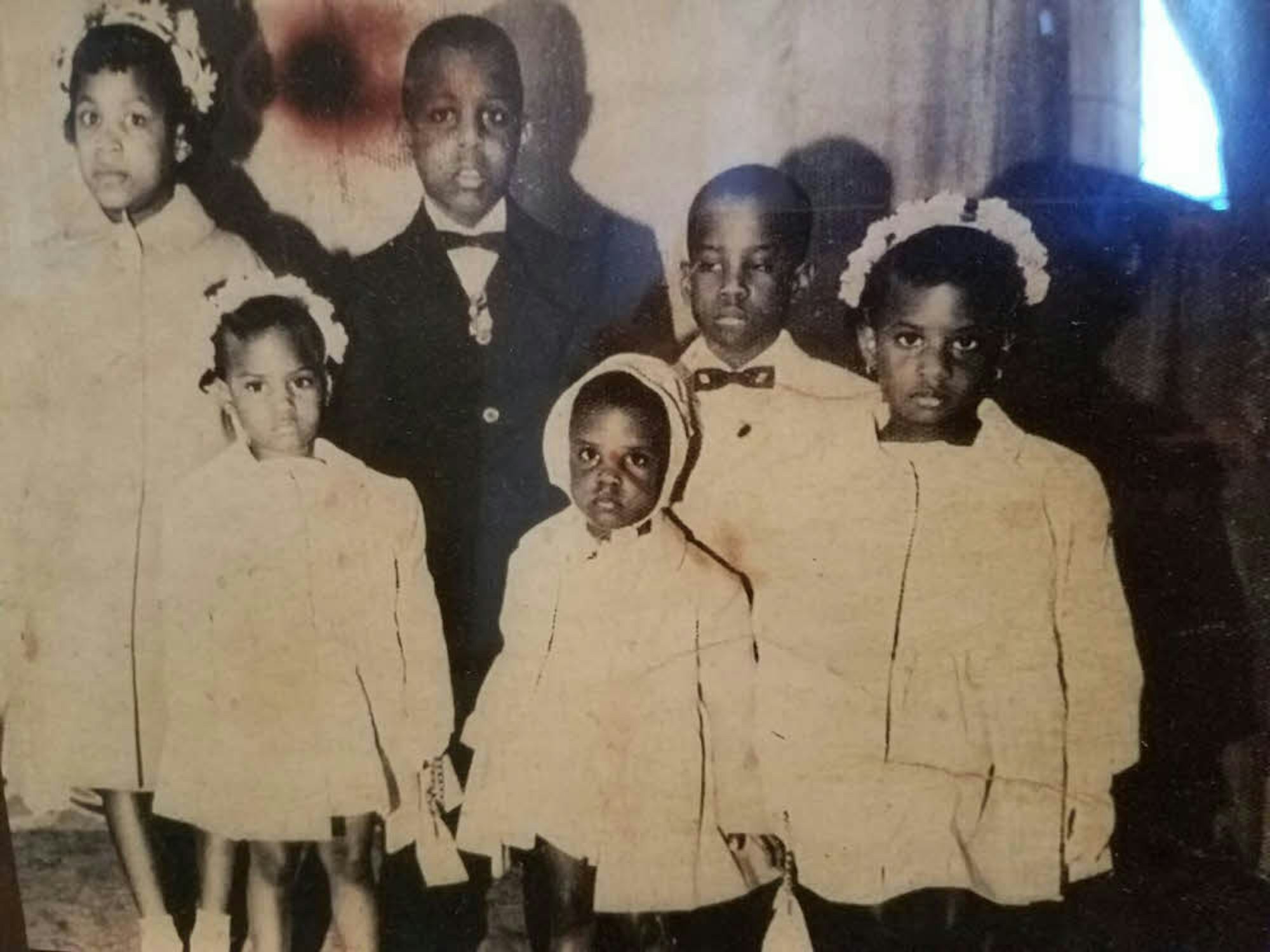 Boysie White (2.v.r.) im Alter von acht Jahren mit einigen Geschwistern 1966 vor dem Kirchgang.