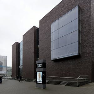 Das Rautenstrauch-Joest-Museum in der Kölner Innenstadt ist das einzige ethnologische Museum im Rheinland und stellt Objekte zu Glauben, Identität, Kunst und Kultur des Menschen aus.