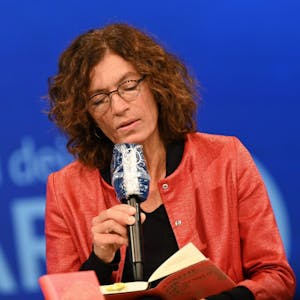 Anne Weber sprach über ihr mit dem Buchpreis ausgezeichnetes Werk „Annette, ein Heldinnenepos“