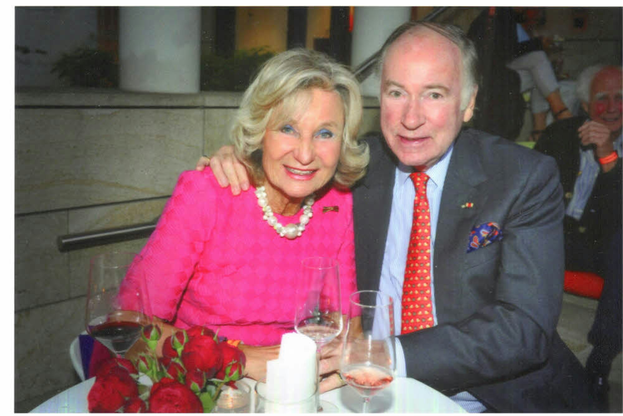 Sylvia und Hans Wolfgang Zanders. Die Familie bringt das Unternehmen an die Börse und verkauft es Mitte der 80er Jahre nach Amerika.