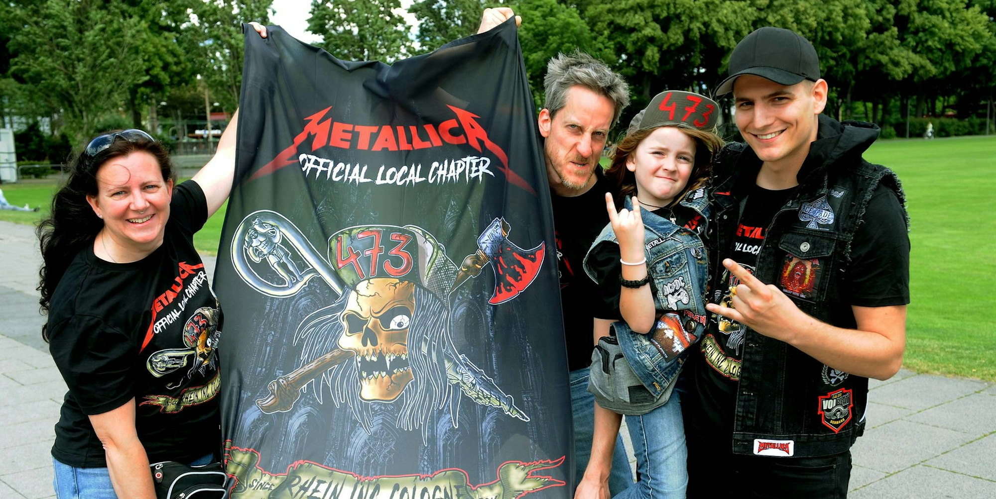 Metallica-Fans vorm Stadion