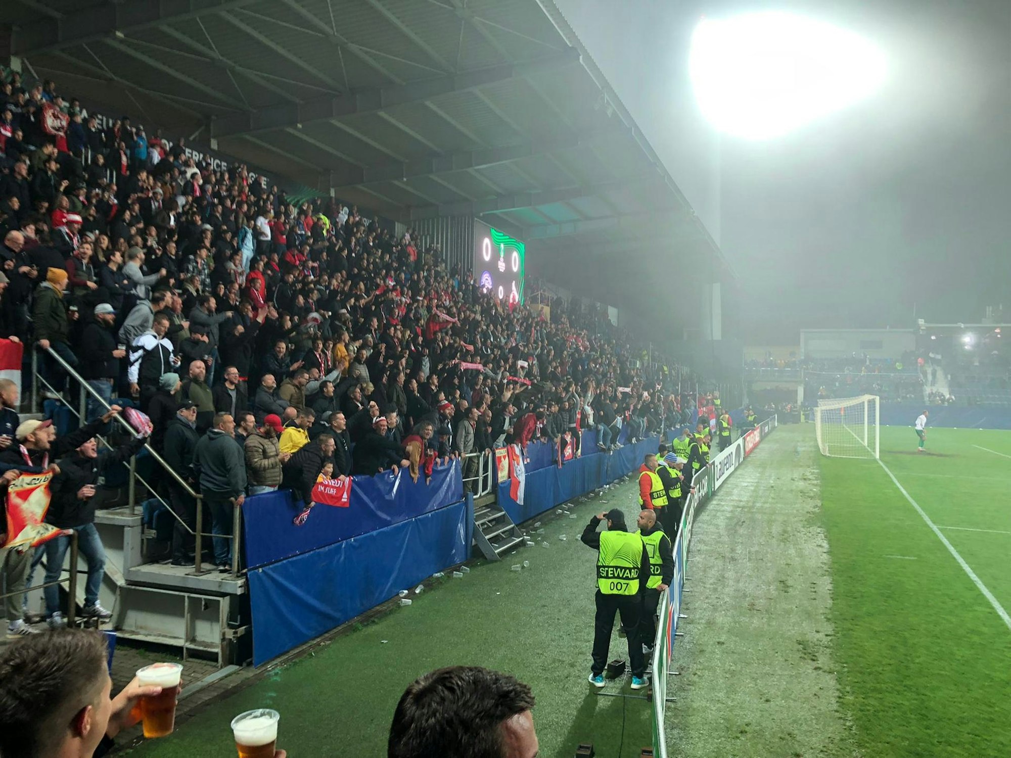 PLUS FC-Fans beim Nebelspiel in Slovacko 6