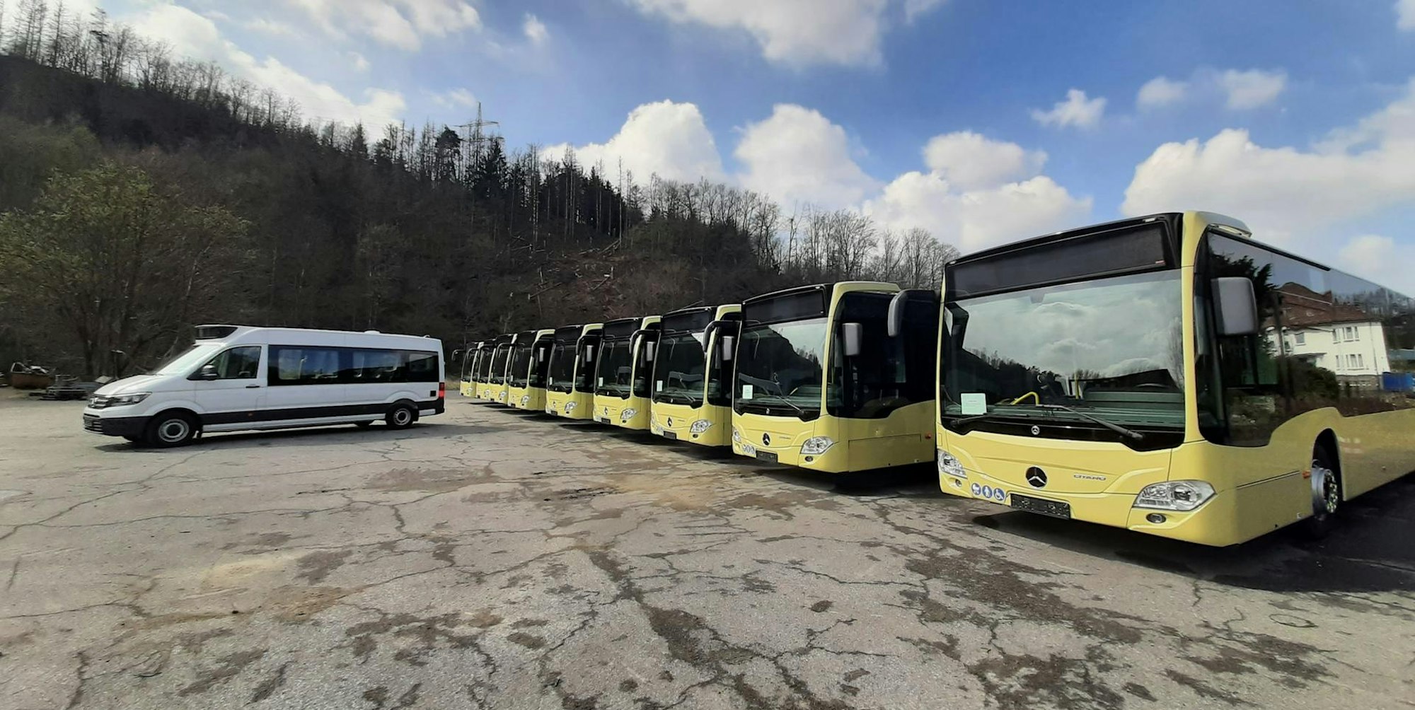Zehn neue Mild-Hybrid-Fahrzeuge sind jetzt an die Oberbergische Verkehrsgesellschaft ausgeliefert worden.