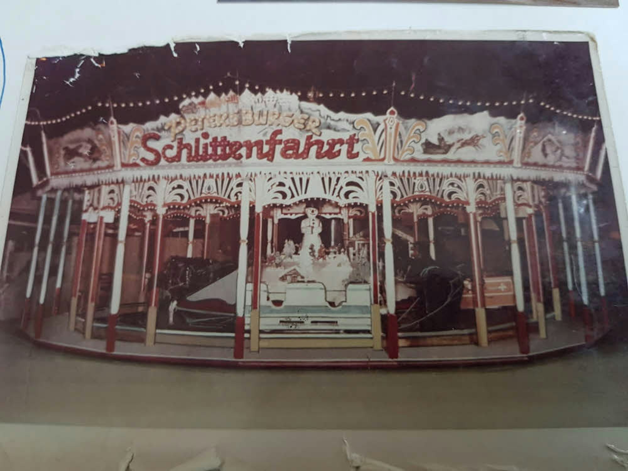 1975 übernahm Wilhelm Liebe die Schlittenfahrt, bei der Ponys vor kleine Schlitten gespannt wurden.