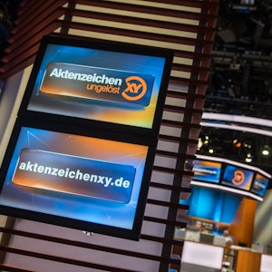 Ein Blick ins Studio der ZDF-Fernsehsendung „Aktenzeichen XY ungelöst“
