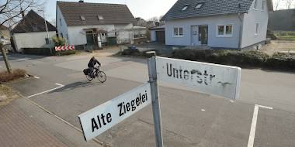 In Rheindorf-Süd gab es einst fünf Ziegeleien. Daran erinnert der Straßenname Alte Ziegelei. (Bild: Ralf Krieger)