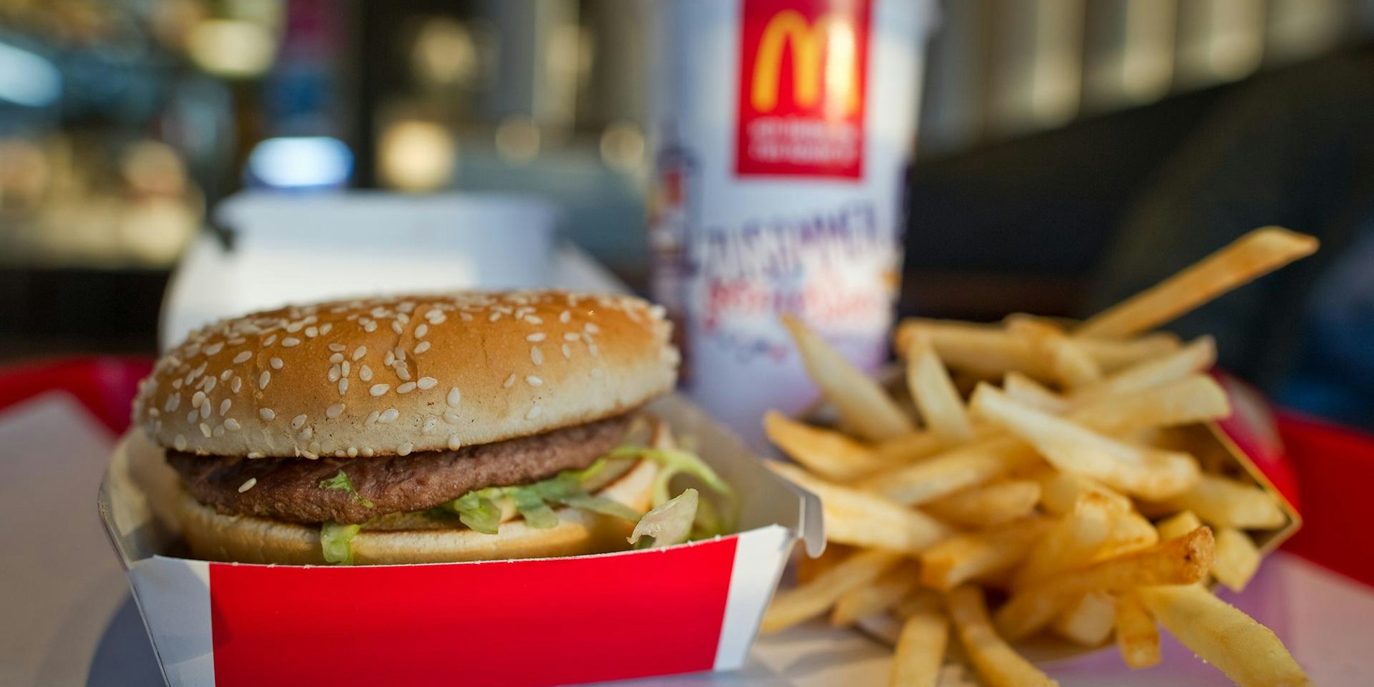 McDonald's Fast Food Burger Pommes dpa