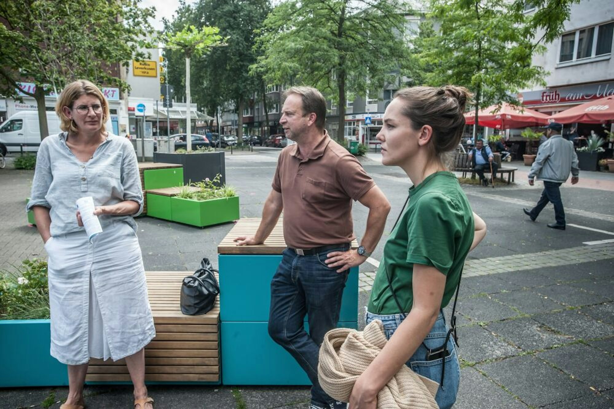 Silke de Roode (l.), Stefan Karl und Luise Küpper wollen aus den Bürgerwünschen die Neugestaltung des Marktplatzes entwickeln.