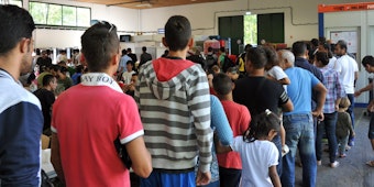 Flüchtlinge in einer Landeserstaufnahmestelle in Baden-Württemberg.