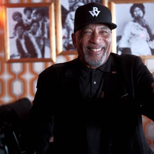 Moderator und Entertainer Ron Williams plaudert in der „Soul-Bar“ über sein bewegtes Leben.