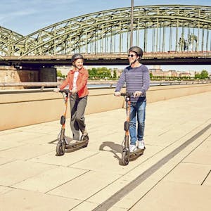 In Köln bot die Firma Spin die E-Scooter auch an. 