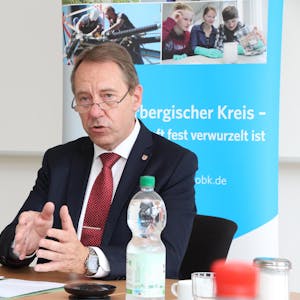 Im Fokus steht beim Oberbergischen Kreis seit zwei Jahren für Landrat Jochen Hagt vor allem die Arbeit des Gesundheitsamtes.