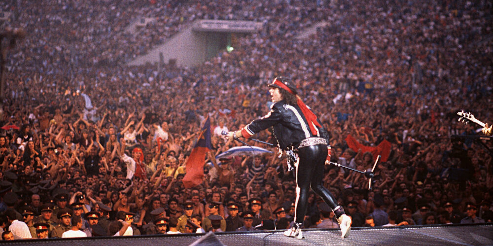 Klaus Meine auf der Bühne des Moskauer Olympiastadions