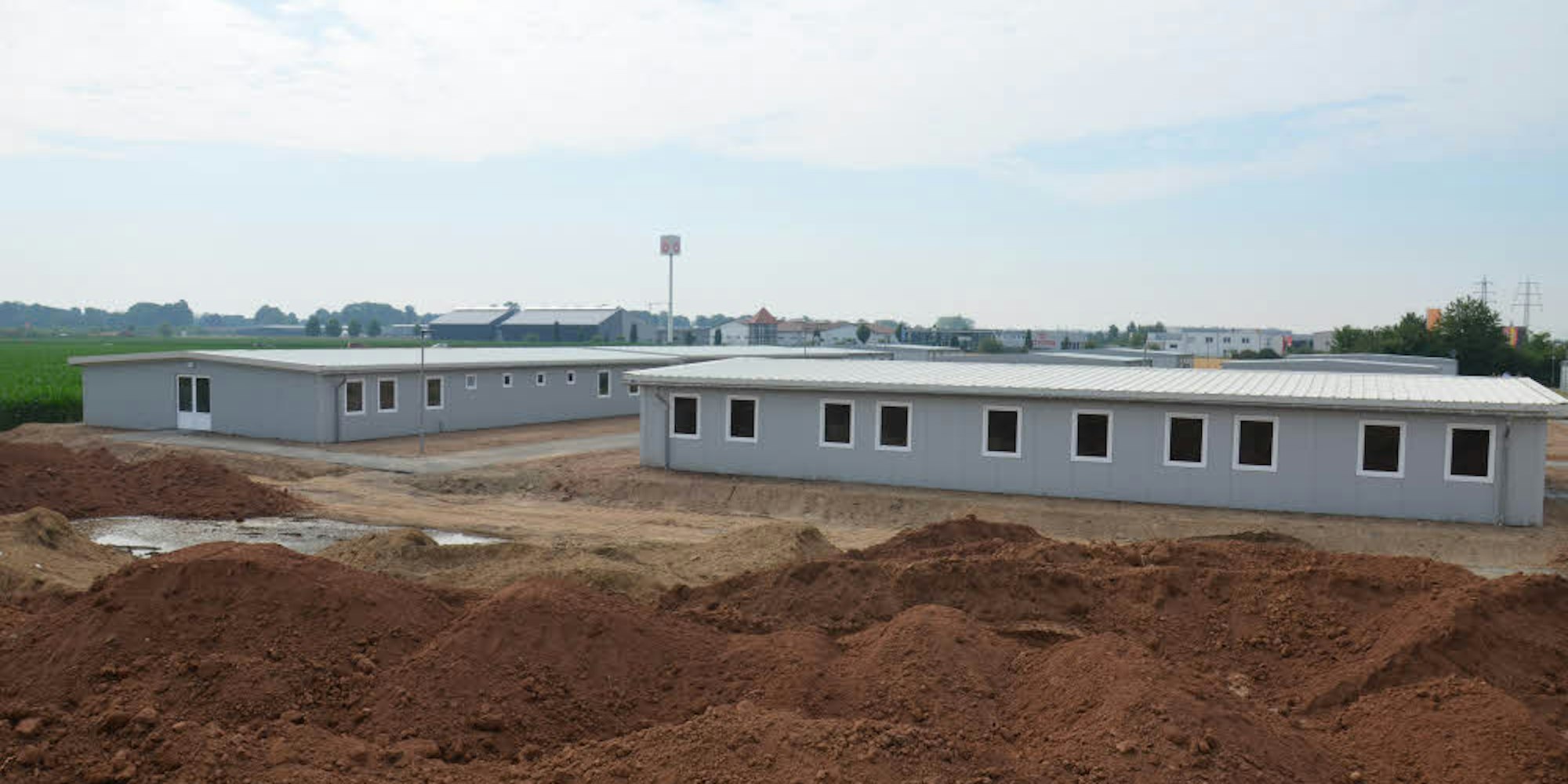 Bezugsfertig sind die neuen Gebäude der Flüchtlingsunterkunft am Brabanter Weg in Lechenich.