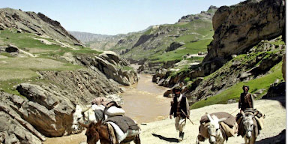Bauern in einem Flusstal bei Faisabad in Afghanistan.