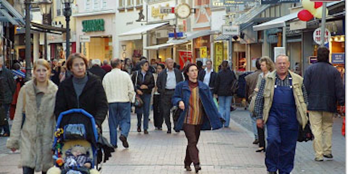 Die Sternstraße hat Charme, aber viele Kunden wollen ie Waren auf großen Verkaufsflächen präsentiert bekommen.