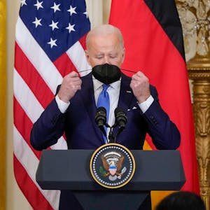 Joe Biden Maske ap