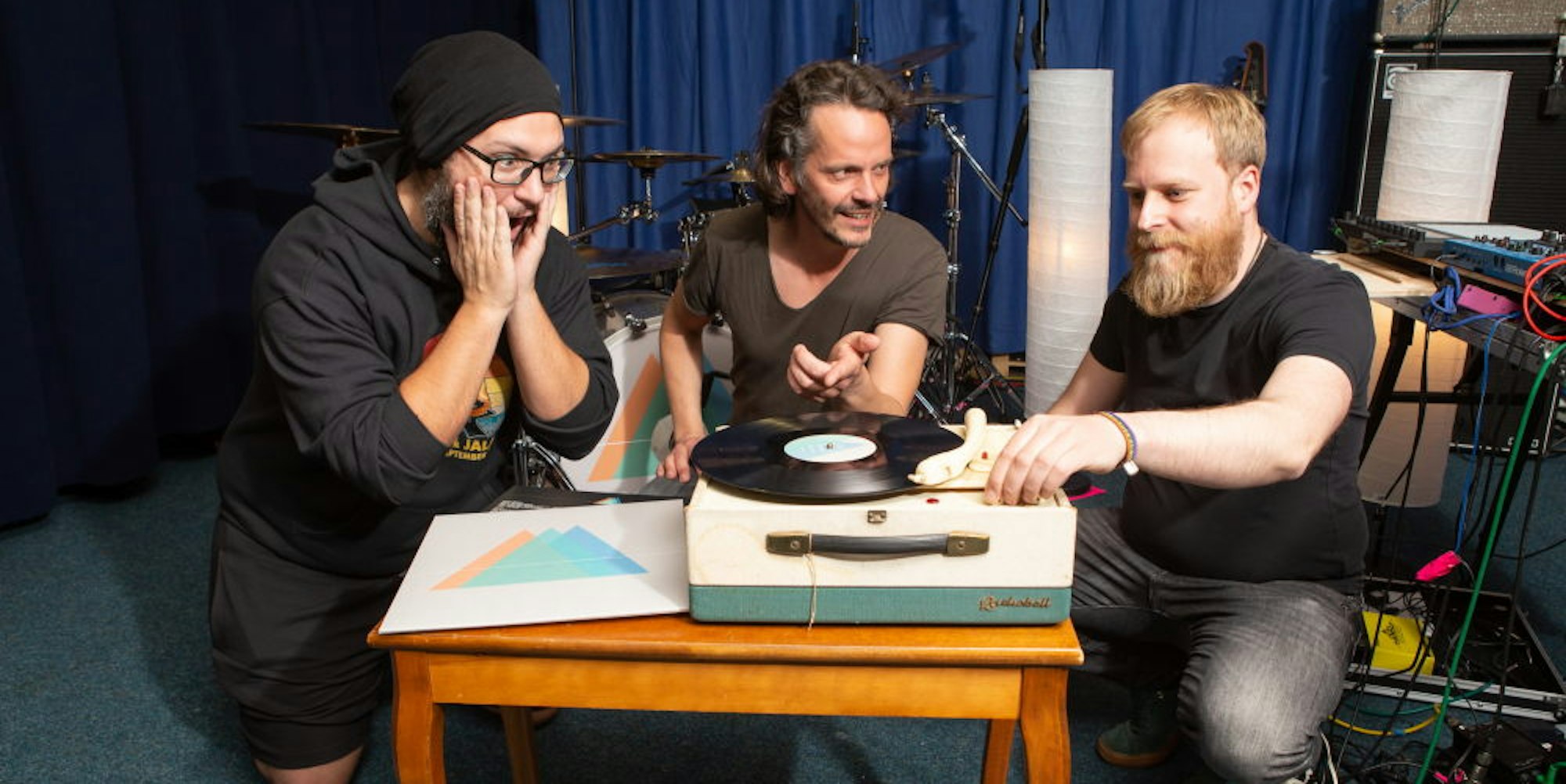 Handgemachte Musik (v.l.): Markus Missbrandt, Dominik Mertens und Lars Dreier legen ihre neue Platte auf.
