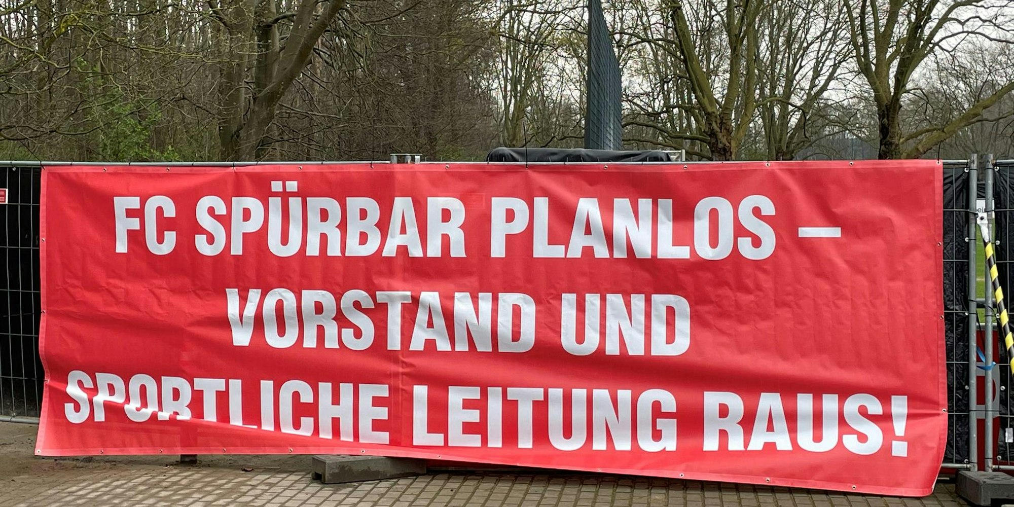 FC Banner Geißbockheim (1)
