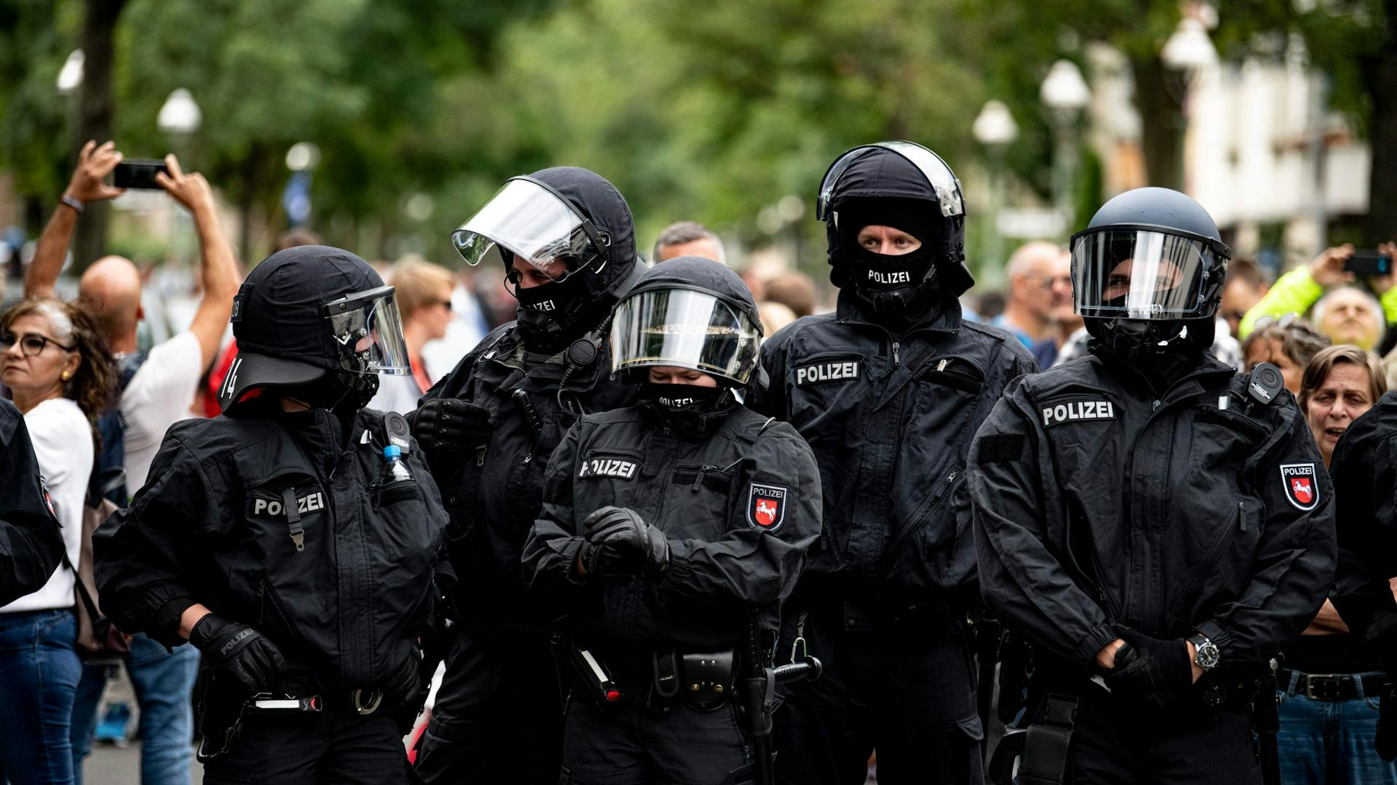 Die Polizei wird die Demo in Mülheim am Samstag begleiten. (Symbolbild)