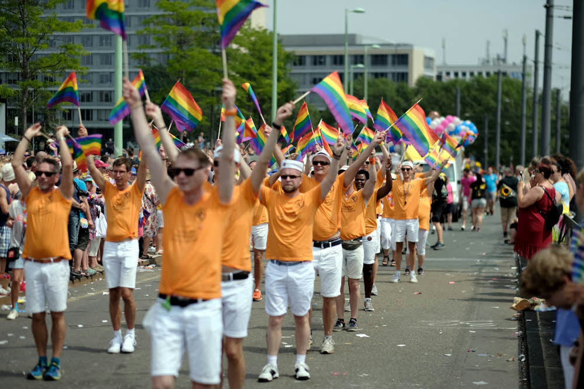 Die Parade ist der traditionelle Höhepunkt des Cologne Pride.