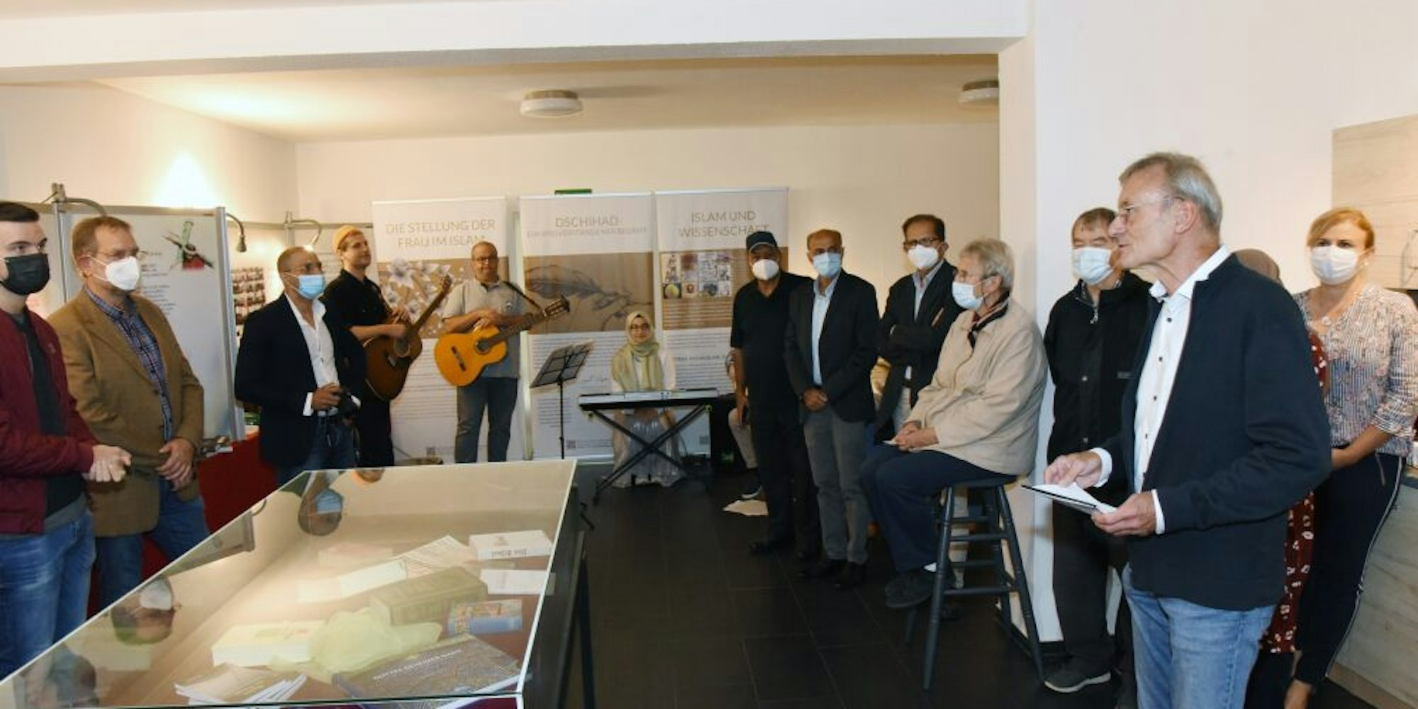 Im „Kulturmixx“ ist die Religionen-Ausstellung einen Monat lang zu sehen. Dazu gibt es drei Vorträge.