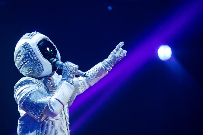 Masked-Singer-Astronaut