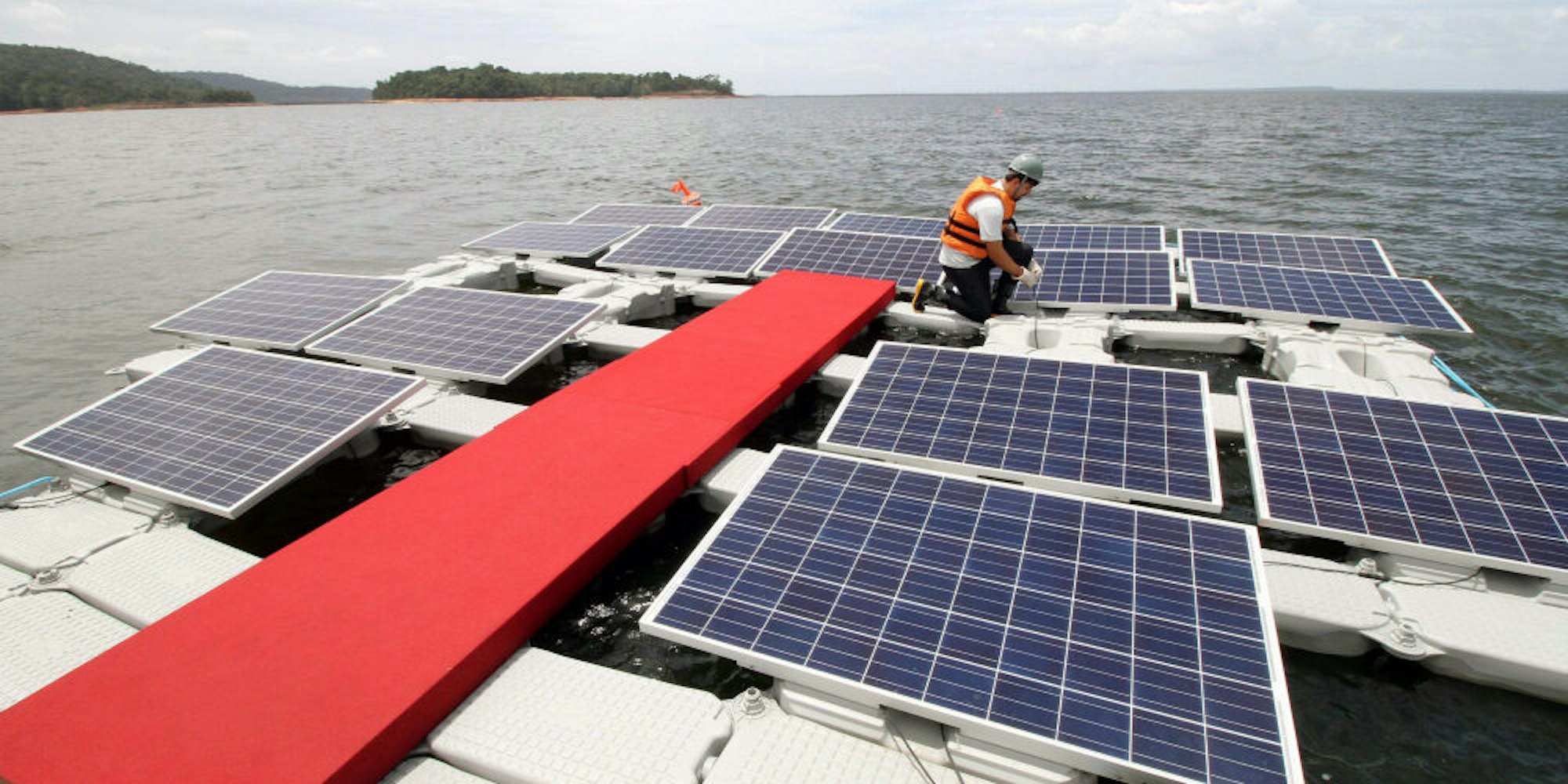 Ob schwimmende Solaranlagen wie im brasilianischen Balbina  auch auf der Großen Dhünn-Talsperre eingesetzt werden könnten, wäre noch zu klären. Aqualon 2.0 hält es für denkbar