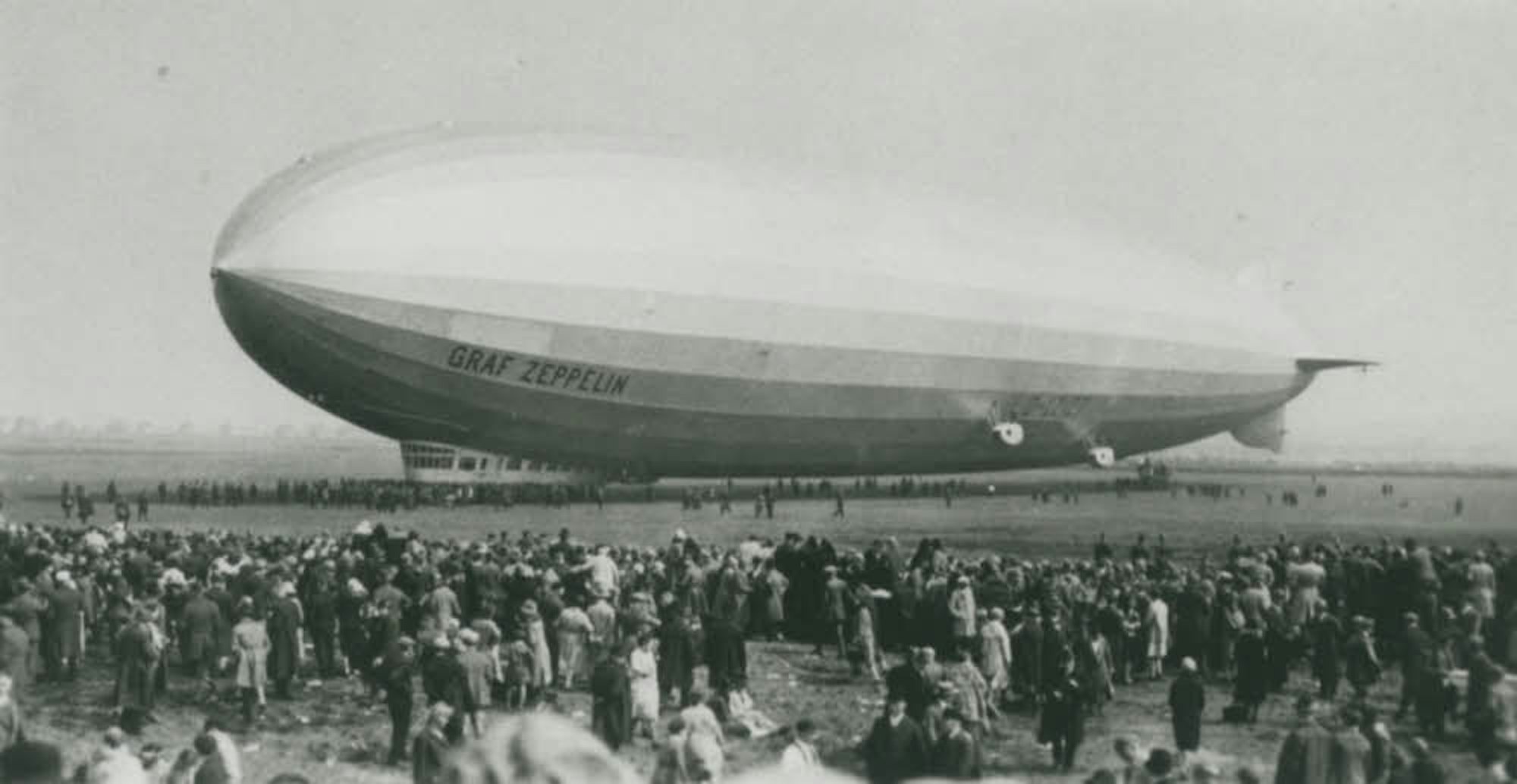 Der Zeppelin in Hangelar.