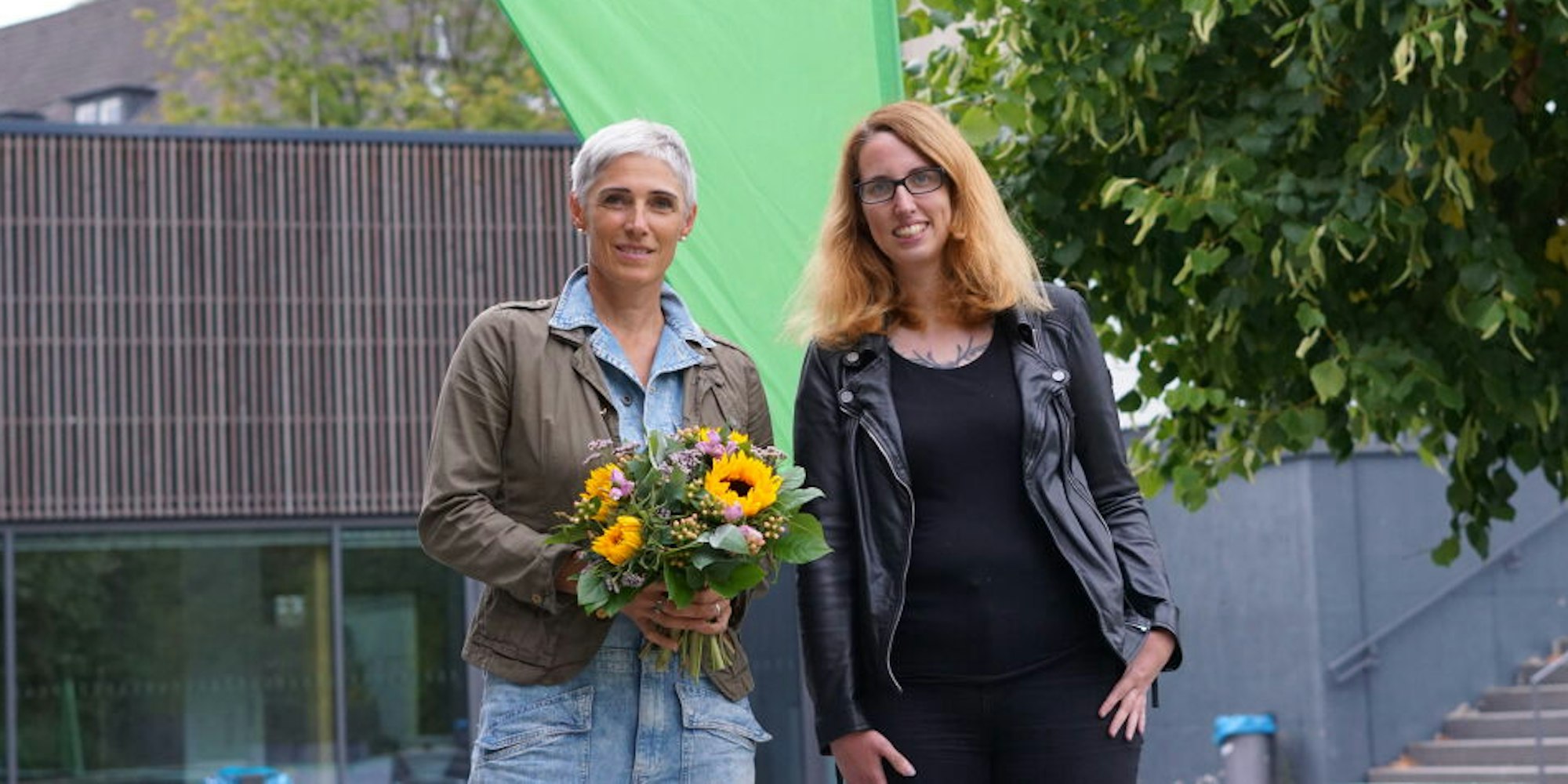 Gewählt: Bernadette Reinery-Hausmann (l.) folgt als Kreissprecherin der Grünen auf Sabine Grützmacher.