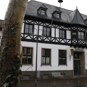 Der Chefsessel im Heimbacher Rathaus wird Ende Oktober vakant. Über das Ergebnis der Bürgermeisterwahl wird in der Stadt seit Tagen debattiert.