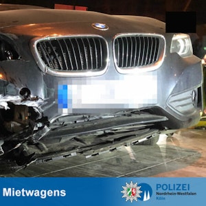 Diesen BMW schrottete der Autoposer in Deutz.