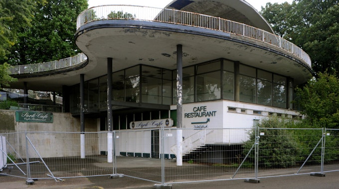 Das Park-Café im Rheinpark steht schon lange leer.