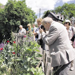 Die Mitglieder der Bundesbewertungskommission erfreuten sich an den schönen Gärten.