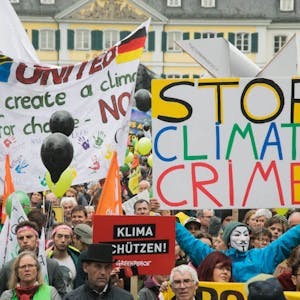 In Bonn dreht sich vieles um den Klimaschutz. Bei der UN-Klimakonferenz 2017 protestierten Tausende von Menschen in der Innenstadt. Aktuell sind es die Schüler, die im Rahmen von „Fridays for Future“ demonstrieren.