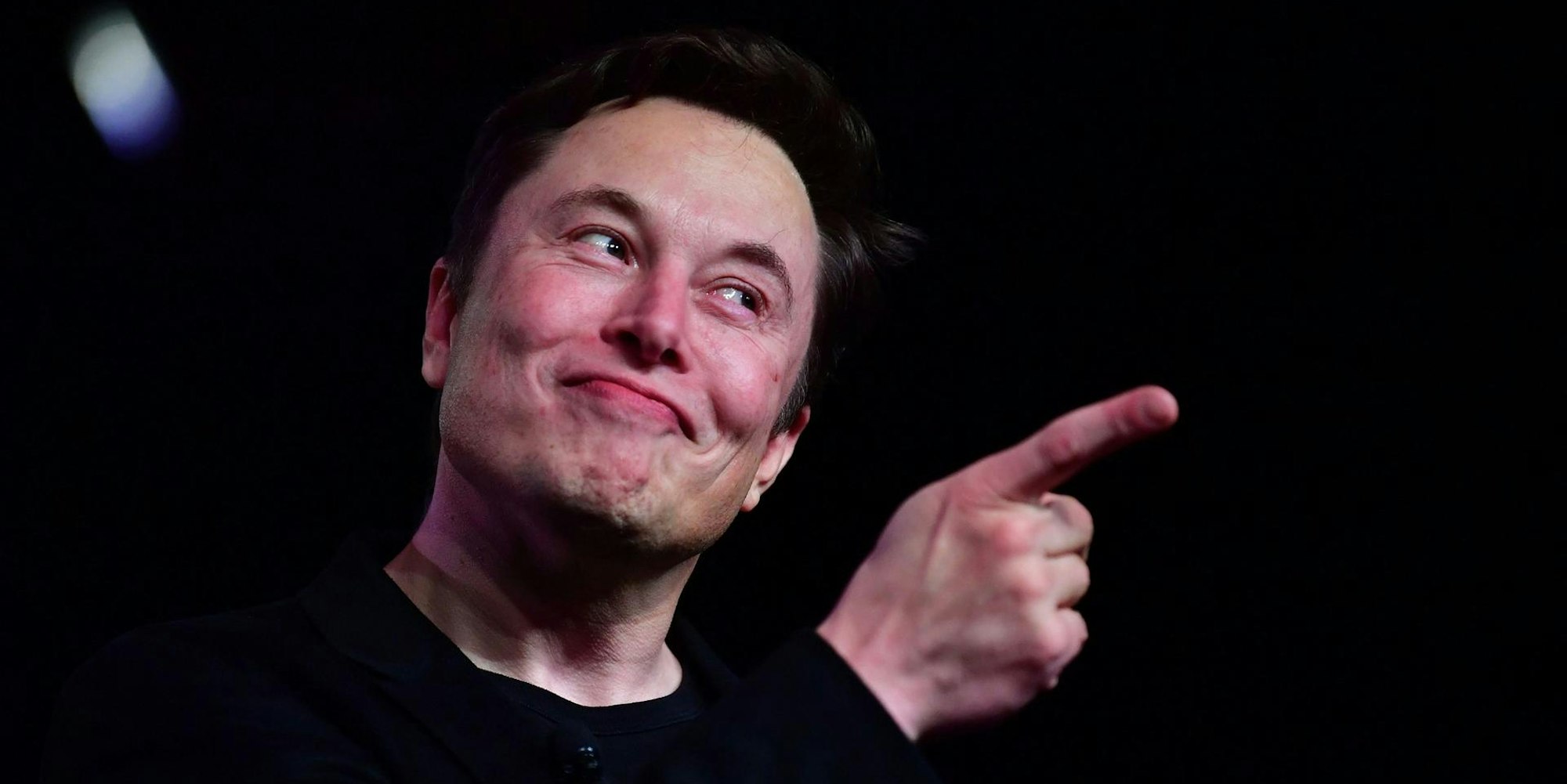 Elon Musk feuert Mitarbeiter 041