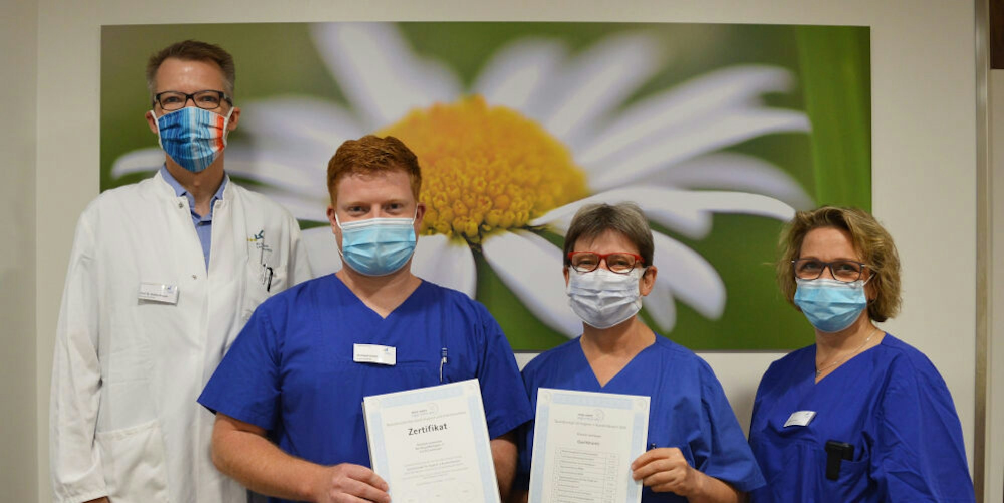 Stefan Reuter, Christoph Liebelt, Brigitte Müller und Gisela Kasper sind zuständig für die Krankenhaushygiene im Klinikum Leverkusen.