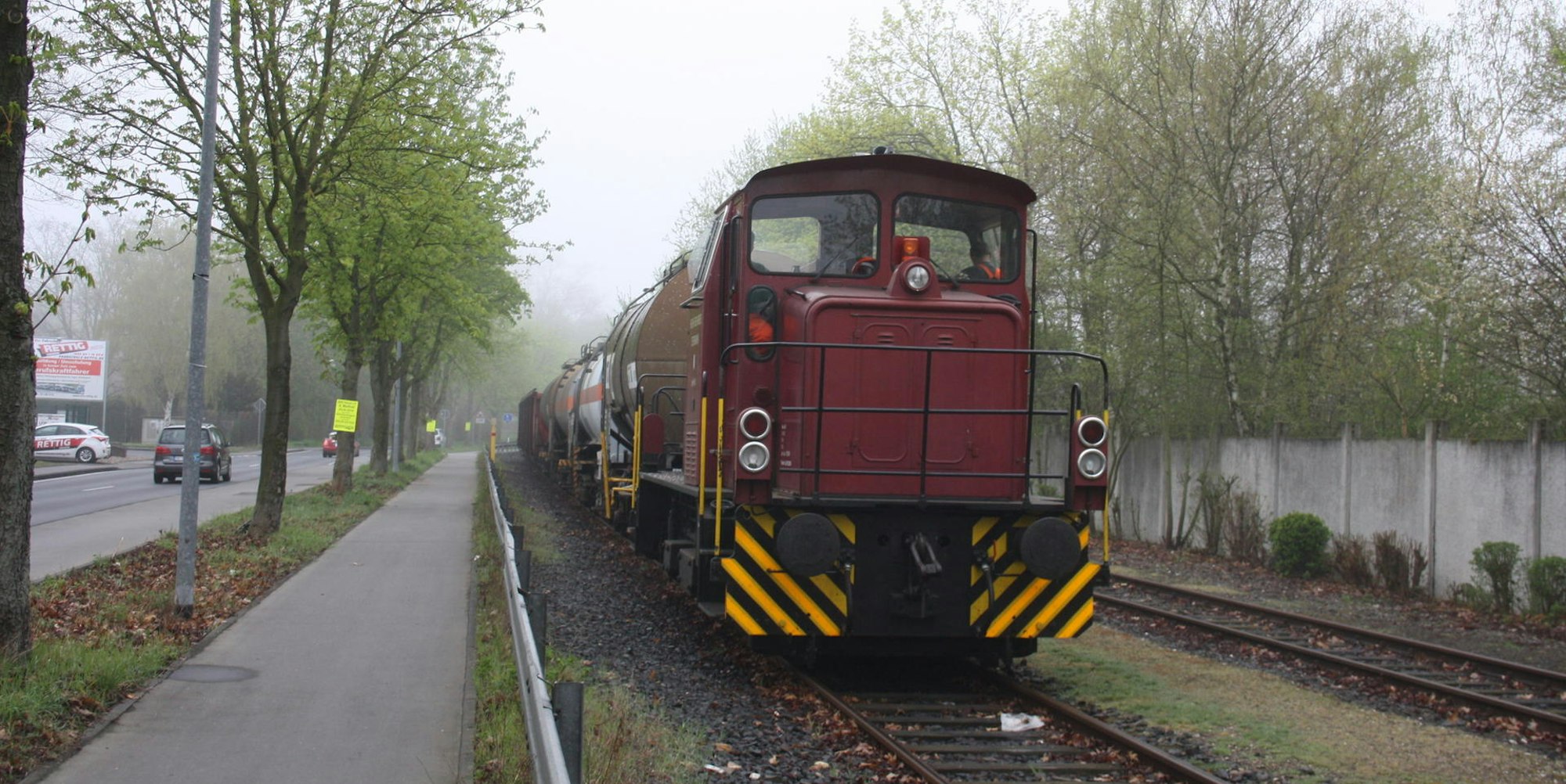 Über die Trasse der RSVG-Güterbahn soll künftig die neue rechtsrheinische Stadtbahnlinie rollen. Für die Güterzüge ist eine neue Trasse geplant, die Güteranschlussbahn Lülsdorf. (Archivbild)