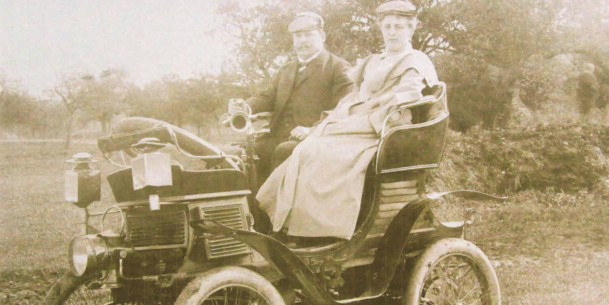 Der Motorwagen mit den unbekannten Erstbesitzern.