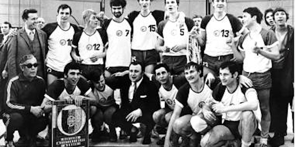 Das Leverkusener Meisterteam von 1970 (Bild: Archiv)