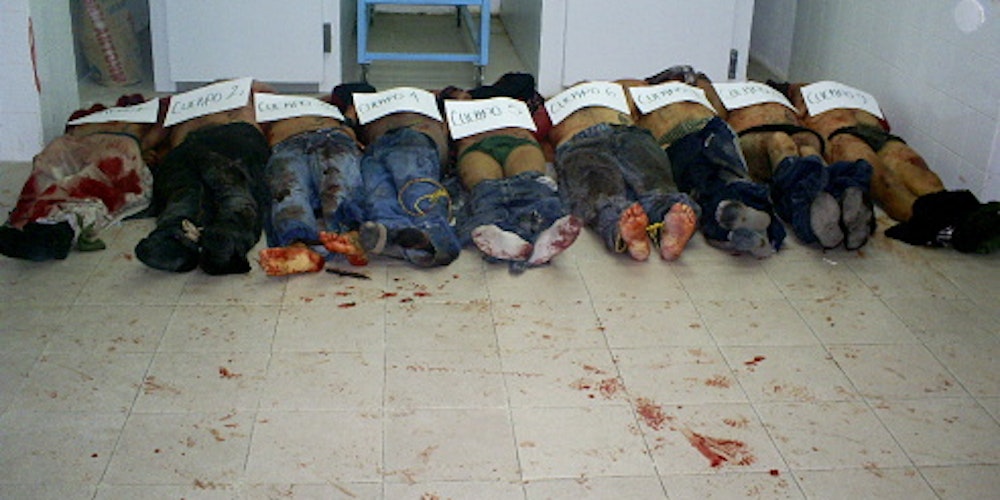 Die enthaupteten Leichen wurden von den Mördern mit Botschaften versehen.
