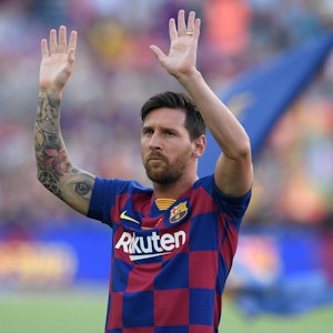 Lionel_Messi_Hände