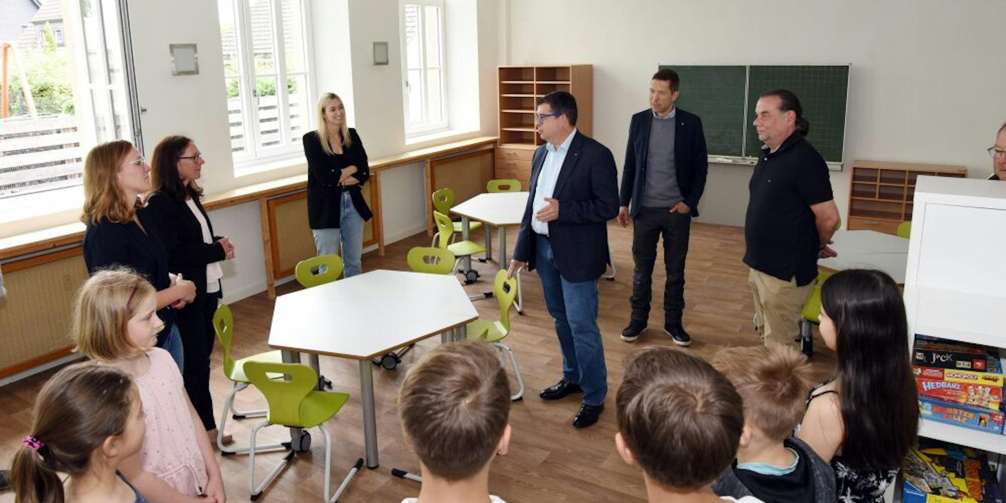 In die ehemaligen Klassenräume ist jetzt die OGS in Niederseßmar eingezogen.