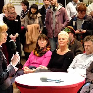 Oberbürgermeisterin Henriette Reker beim Stadtgespräch im Bürgerzentrum Ehrenfeld